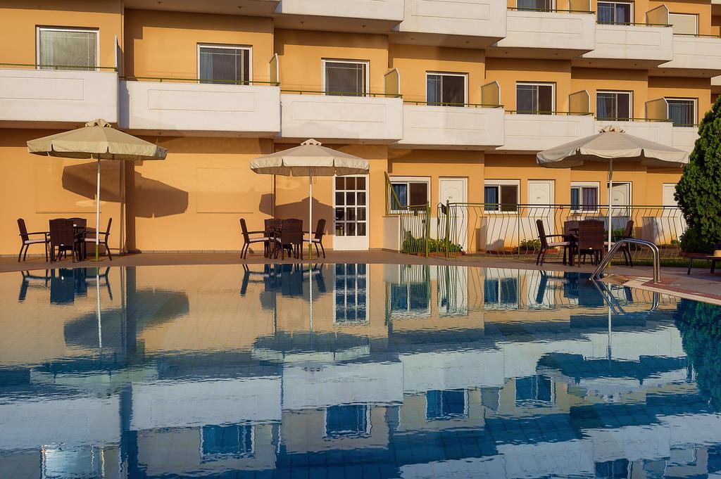 Hotel Fotini Каламата Екстер'єр фото